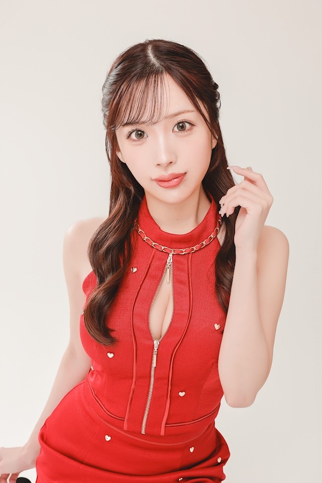 宮近 もえプロフィール写真4
